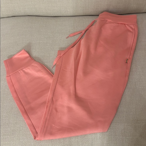 AKA Track Suit - Picture 4 of 6